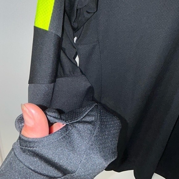 Nike Women’s 1/4 Zip Athletic Running Top with Thumbholes Black Neon Yellow sz M - Picture 5 of 10